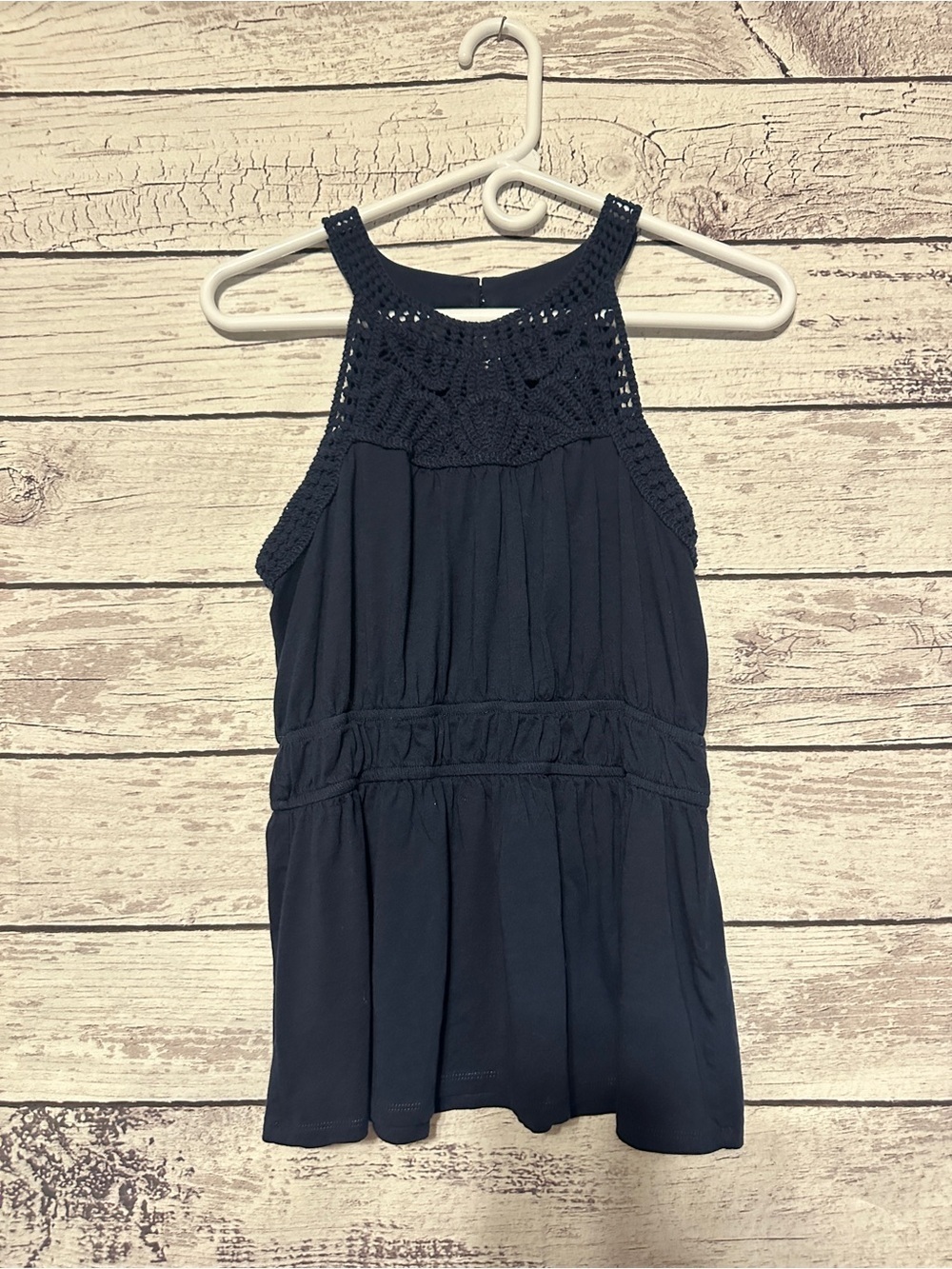 Maurices Navy Crochet Lace Yoke top Medium Sleeveless Boho Pleated Elastic Waist
